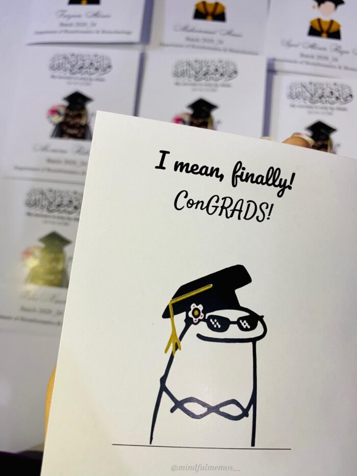 Bi-Fold Graduation Card - Image 4