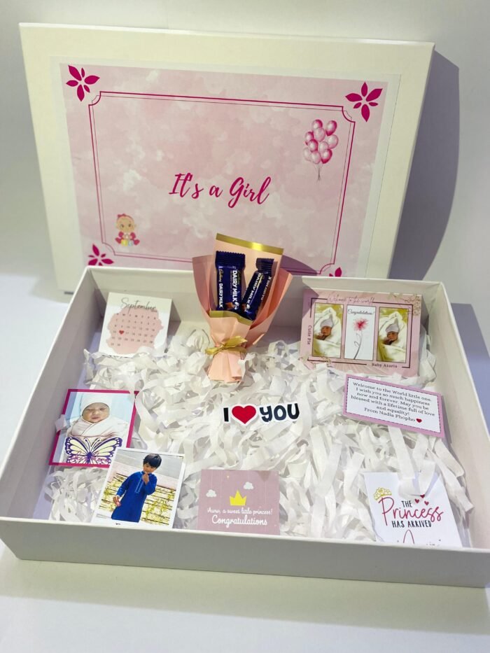 Box with Cards and Mini Bouquet